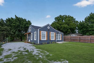 805 Adkins Street, Bowie TX 76230 - Photo 5