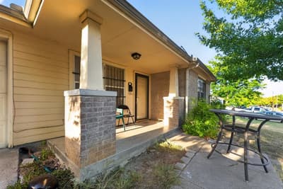 5532 Fernander Drive, Fort Worth TX 76107 - Photo 4