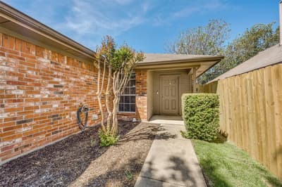 6705 Driffield Circle W, North Richland Hills TX 76182 - Photo 2