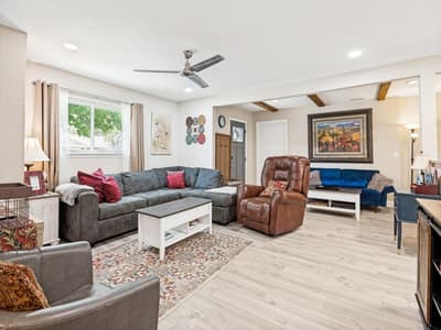 875 Lovers Lane, Grapevine TX 76051 - Photo 4