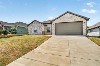 2706 San Gabriel Drive, Granbury TX 76048 - Photo 2