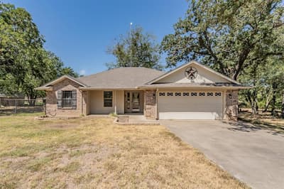 115 Pleasant Oaks Lane, Springtown TX 76082 - Photo 3