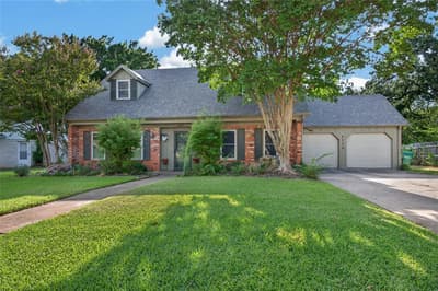 2710 Devonshire Drive, Sherman TX 75092 - Photo 2