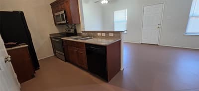 2345 Aldergate Drive, Arlington TX 76012 - Photo 3