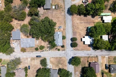 1101 Sanders Street, Bowie TX 76230 - Photo 5
