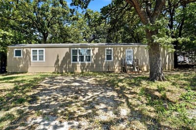 1279 Ham Bates Road, Whitesboro TX 76273