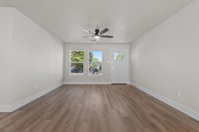 5908 Locke Avenue, Fort Worth TX 76107 - Photo 4
