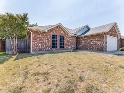 420 Marsha Street, Saginaw TX 76179 - Photo 2
