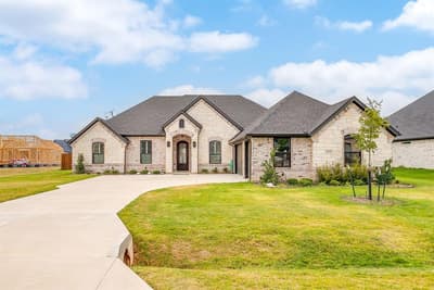 2172 Middlewood Circle, Granbury TX 76049