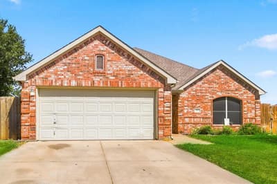 1012 Scenic Drive, Justin TX 76247 - Photo 3