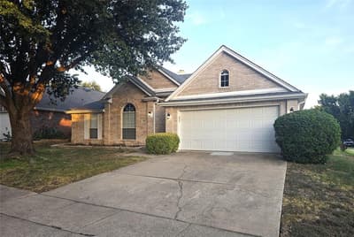 5200 White Hills Drive, Fort Worth TX 76137 - Photo 2