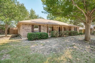 3204 Broken Arrow Road, Denton TX 76209 - Photo 2