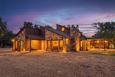 1438 Bend Of The Bosque Road, China Spring TX 76633