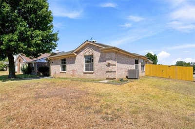 1001 Flower Drive, Arlington TX 76017 - Photo 2