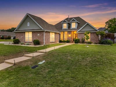 121 Daisey Lane, Justin TX 76247