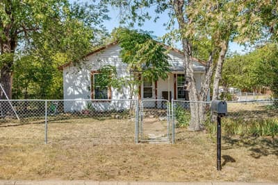 3300 31st Street, Fort Worth TX 76106 - Photo 2