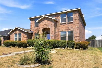 1027 Graystone Drive, Lancaster TX 75134 - Photo 2