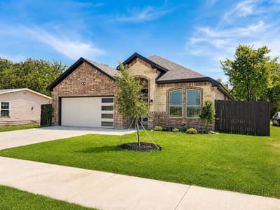 5408 David Strickland Road, Fort Worth TX 76119 - Photo 3