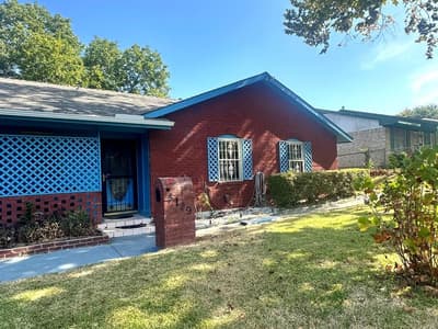 4129 Clark College Drive, Dallas TX 75241 - Photo 3