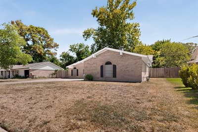 7448 Van Natta Lane, Fort Worth TX 76112 - Photo 3