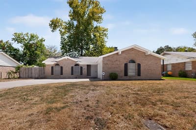 7448 Van Natta Lane, Fort Worth TX 76112 - Photo 4