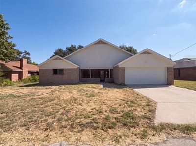 305 Rash Lane, Terrell TX 75160