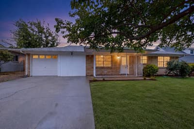 5451 Lubbock Avenue, Fort Worth TX 76133 - Photo 2