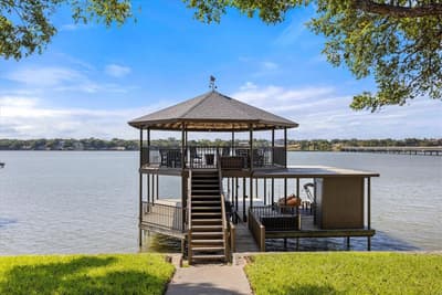 109 Casas Del Sur Street, Granbury TX 76049 - Photo 3