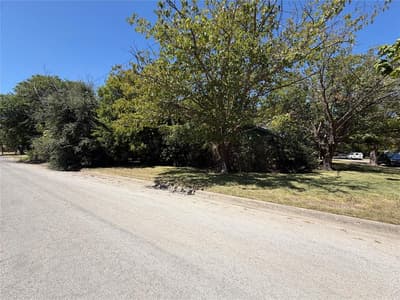 432 Steeple Ridge Road, Everman TX 76140 - Photo 2