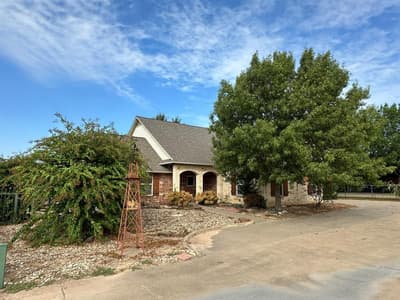 101 Creekside Drive, Glen Rose TX 76043 - Photo 2