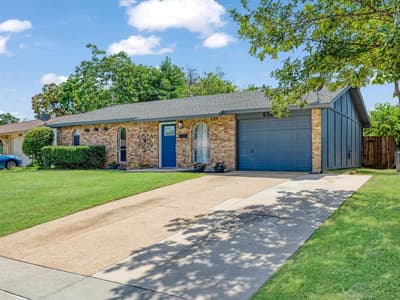 936 Elmwood Drive, Lewisville TX 75067 - Photo 2