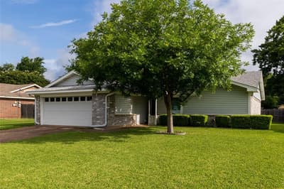 1309 Mercedes Street, Benbrook TX 76126 - Photo 5