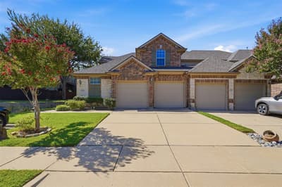 1724 Brookview Drive, Carrollton TX 75007 - Photo 2