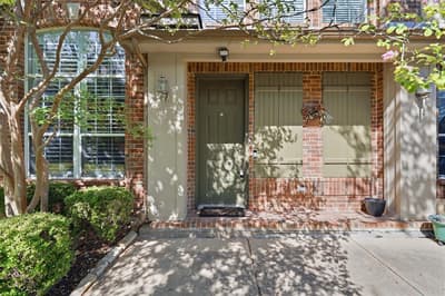1724 Brookview Drive, Carrollton TX 75007 - Photo 4