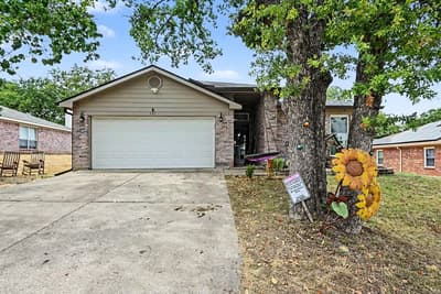 321 Pecos Drive, Weatherford TX 76086
