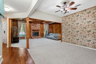 2407 Briarcliff Drive, Irving TX 75062 - Photo 2