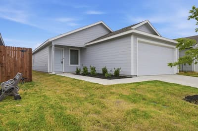 225 Poplar Place, Wilmer TX 75172 - Photo 2