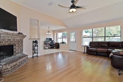 6545 Meadowlark Lane E, Watauga TX 76148