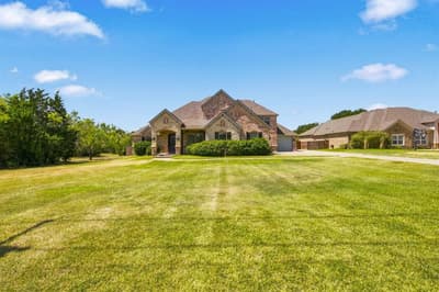 911 Tate Street, Mansfield TX 76063 - Photo 2