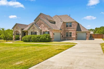 911 Tate Street, Mansfield TX 76063