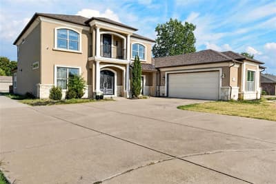 281 Rose Garden Drive, McKinney TX 75072 - Photo 2