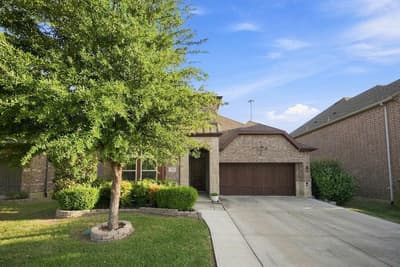 7831 Southfork Bend, Irving TX 75063 - Photo 3
