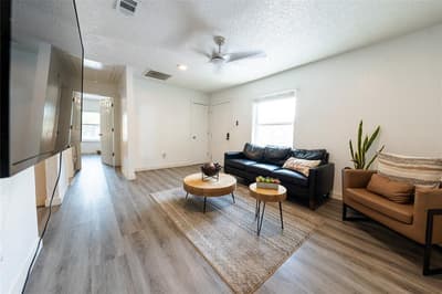 809 W Broadus Avenue, Fort Worth TX 76115 - Photo 4