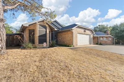 1060 Parkhill Avenue, Saginaw TX 76179 - Photo 2