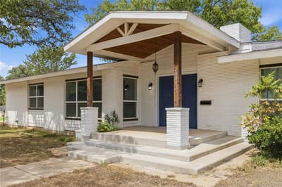2006 11th Street, Brownwood TX 76801 - Photo 2