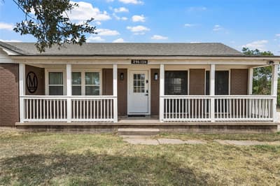 296 Ish Street, China Spring TX 76633 - Photo 3