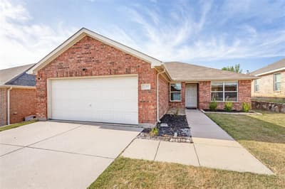 3804 Jade Street, Fort Worth TX 76244