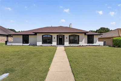 319 Hummingbird Lane, Duncanville TX 75137