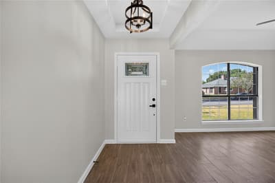 319 Hummingbird Lane, Duncanville TX 75137 - Photo 4
