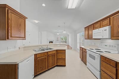 633 Darlington Trail, Fort Worth TX 76131 - Photo 5